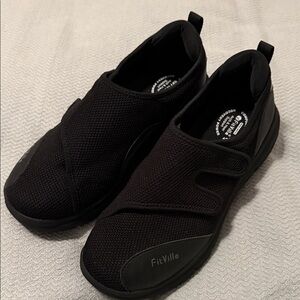 FitVille Men's Black Athletic Velcro Shoes